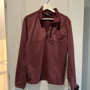 Men’s North Face quarterzip